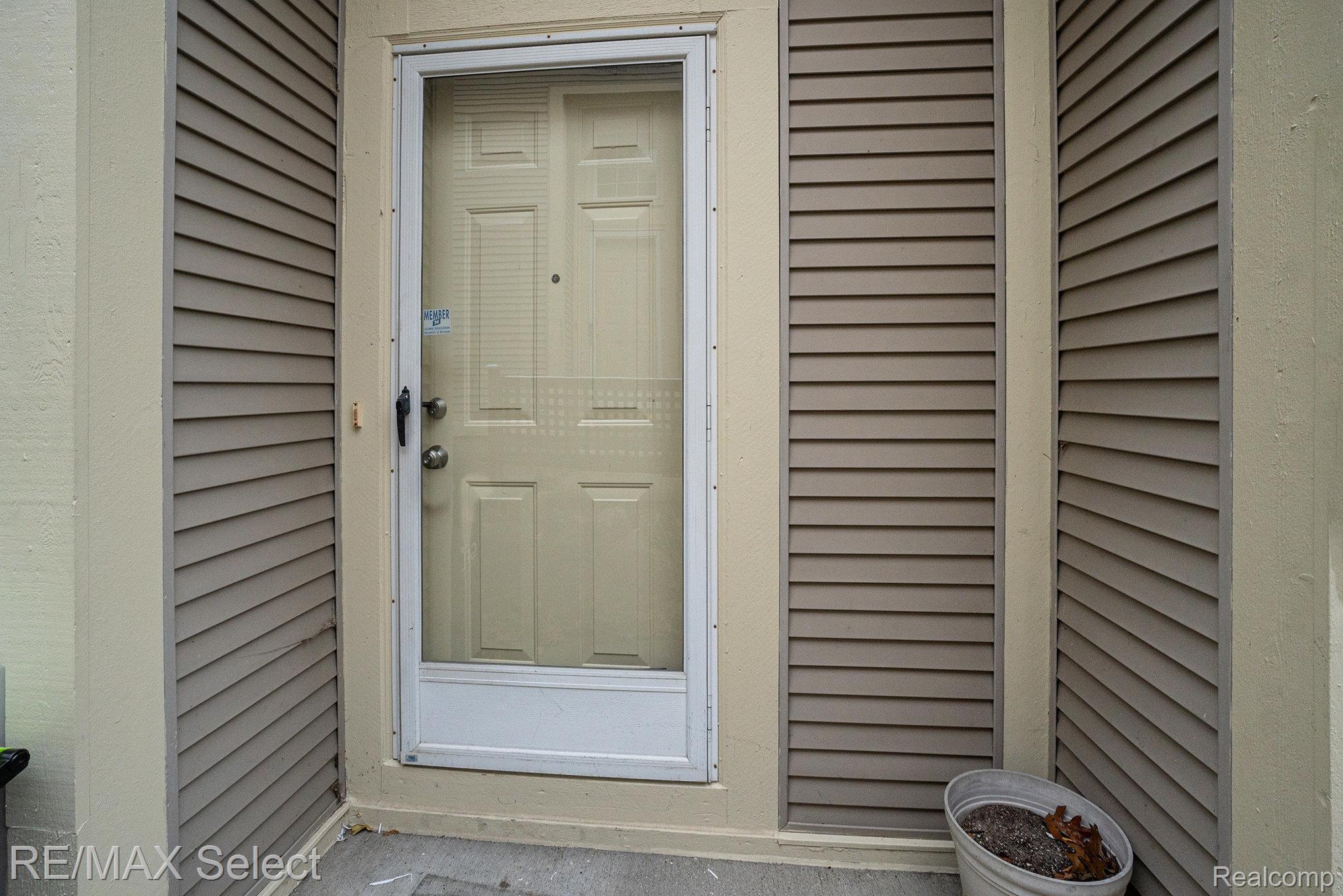 886 Whisperwood Trail