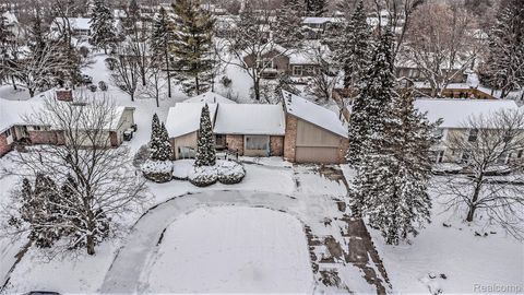 6429 Woodglen Drive Independence Charter Township MI 48346