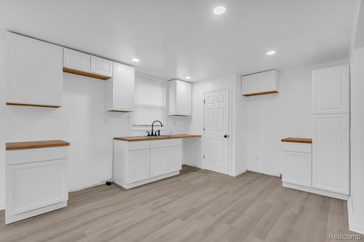 15053 Hazelridge Street