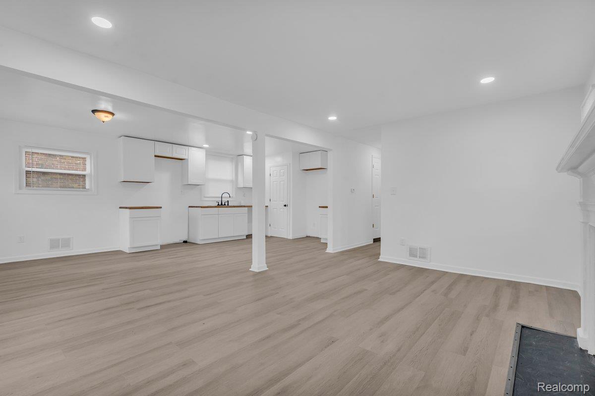 15053 Hazelridge Street