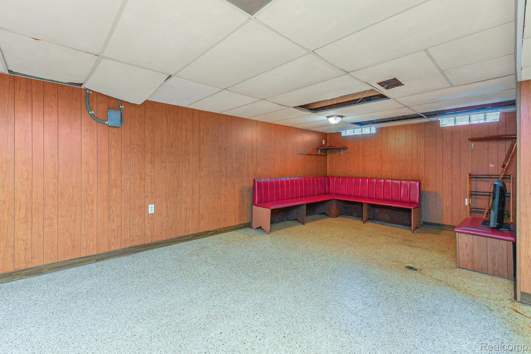 Warren City, Michigan 48093, United States, 4 Bedrooms Bedrooms, ,3 BathroomsBathrooms,Residential,Active,194980