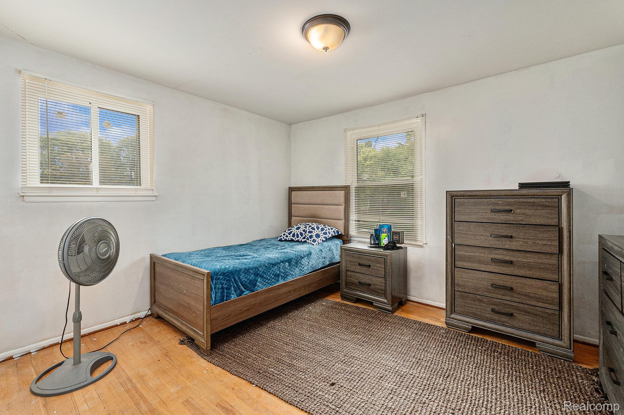 Warren City, Michigan 48093, United States, 4 Bedrooms Bedrooms, ,3 BathroomsBathrooms,Residential,Active,194980