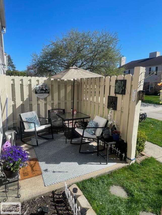 44585 N Bunker Hill Drive