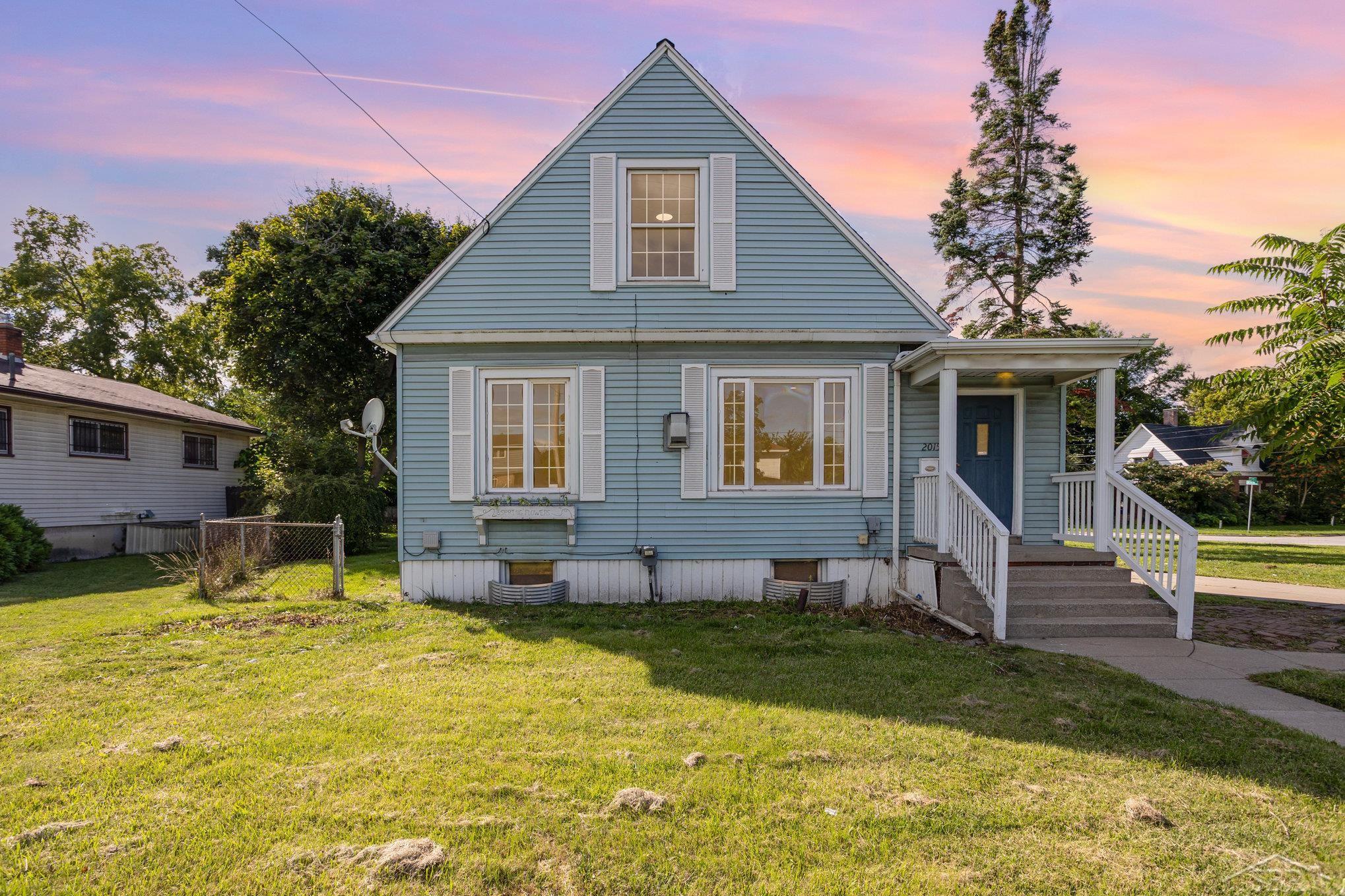 2015 S Washington Street