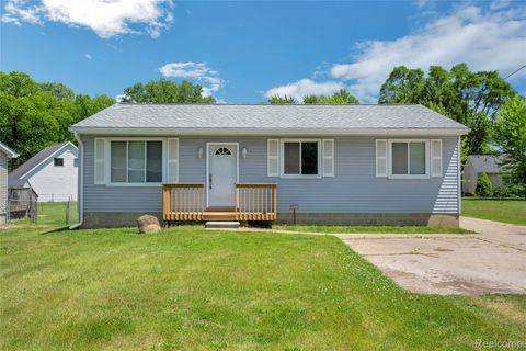 9551 Kress Road Pinckney Village MI 48169