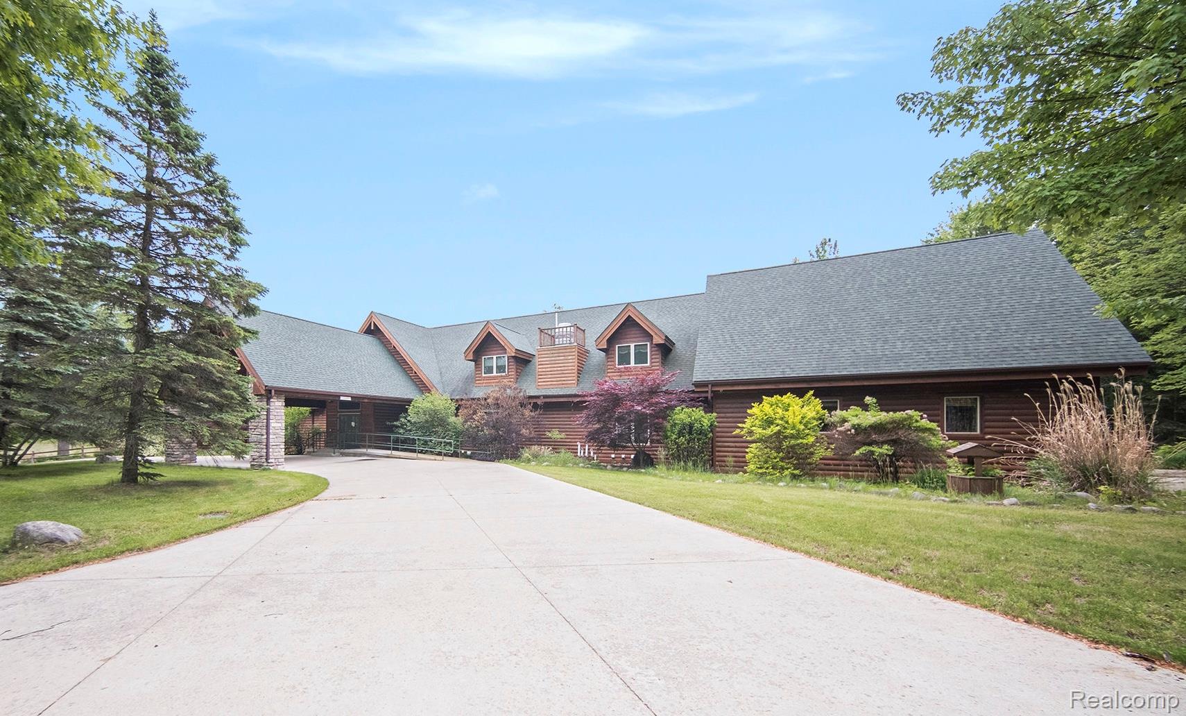 355 W Mannsiding Road