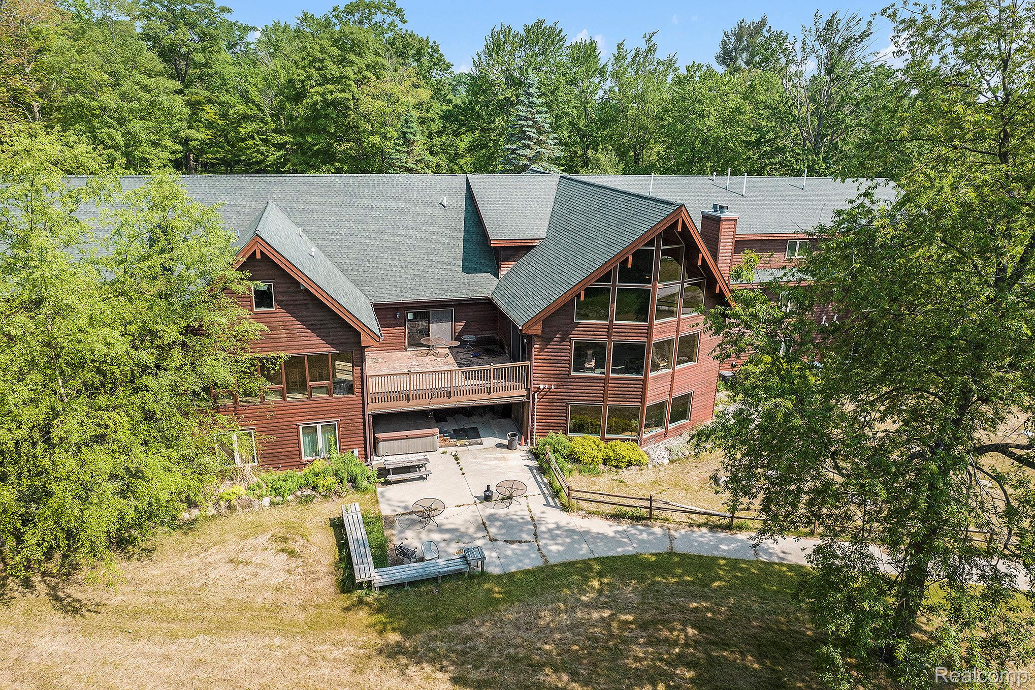 355 W Mannsiding Road