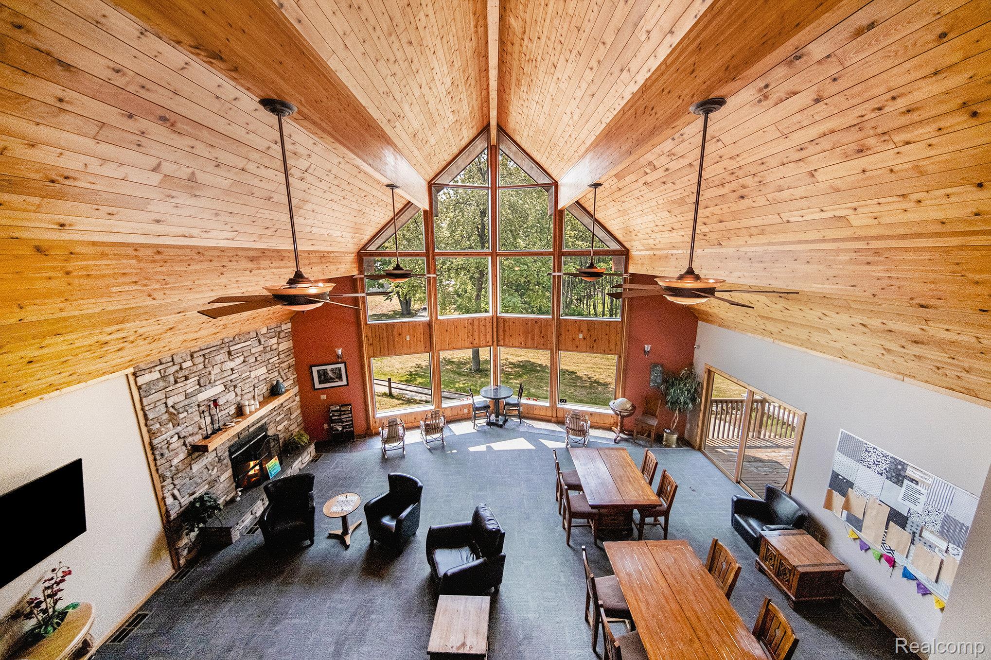 355 W Mannsiding Road