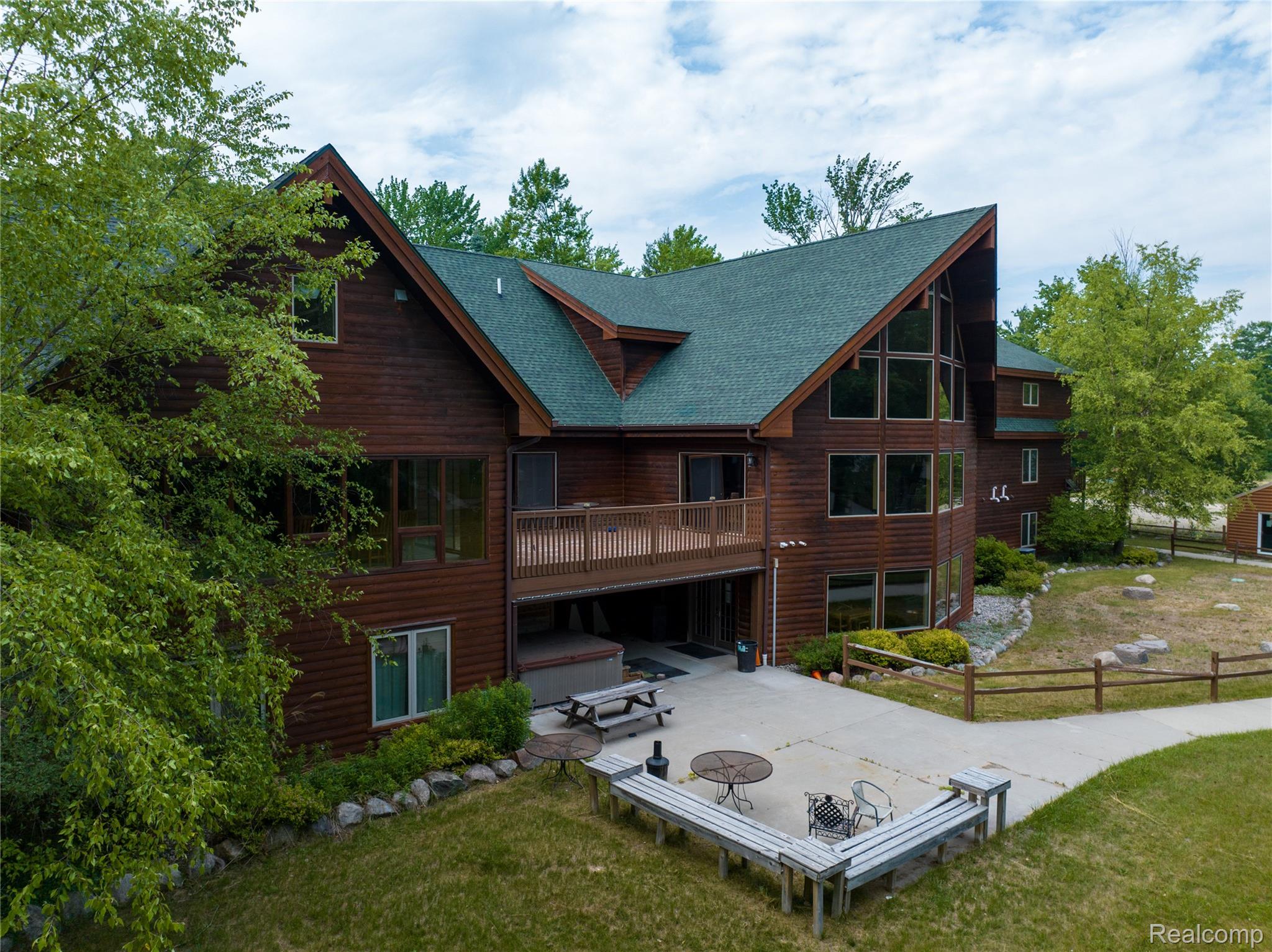 355 W Mannsiding Road