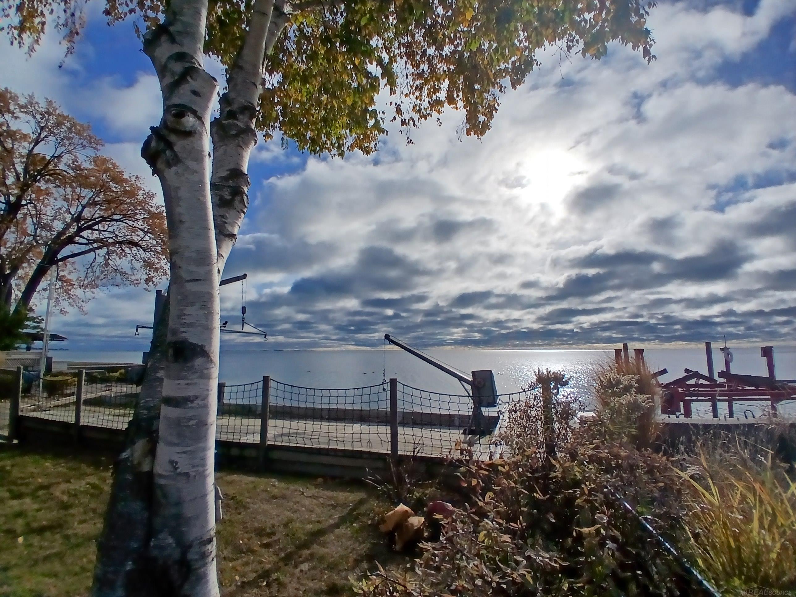 34400 Jefferson Avenue