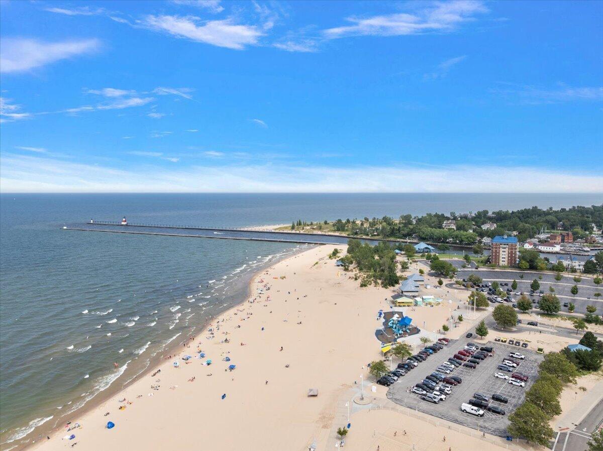 200 Lake Street 7A/8A