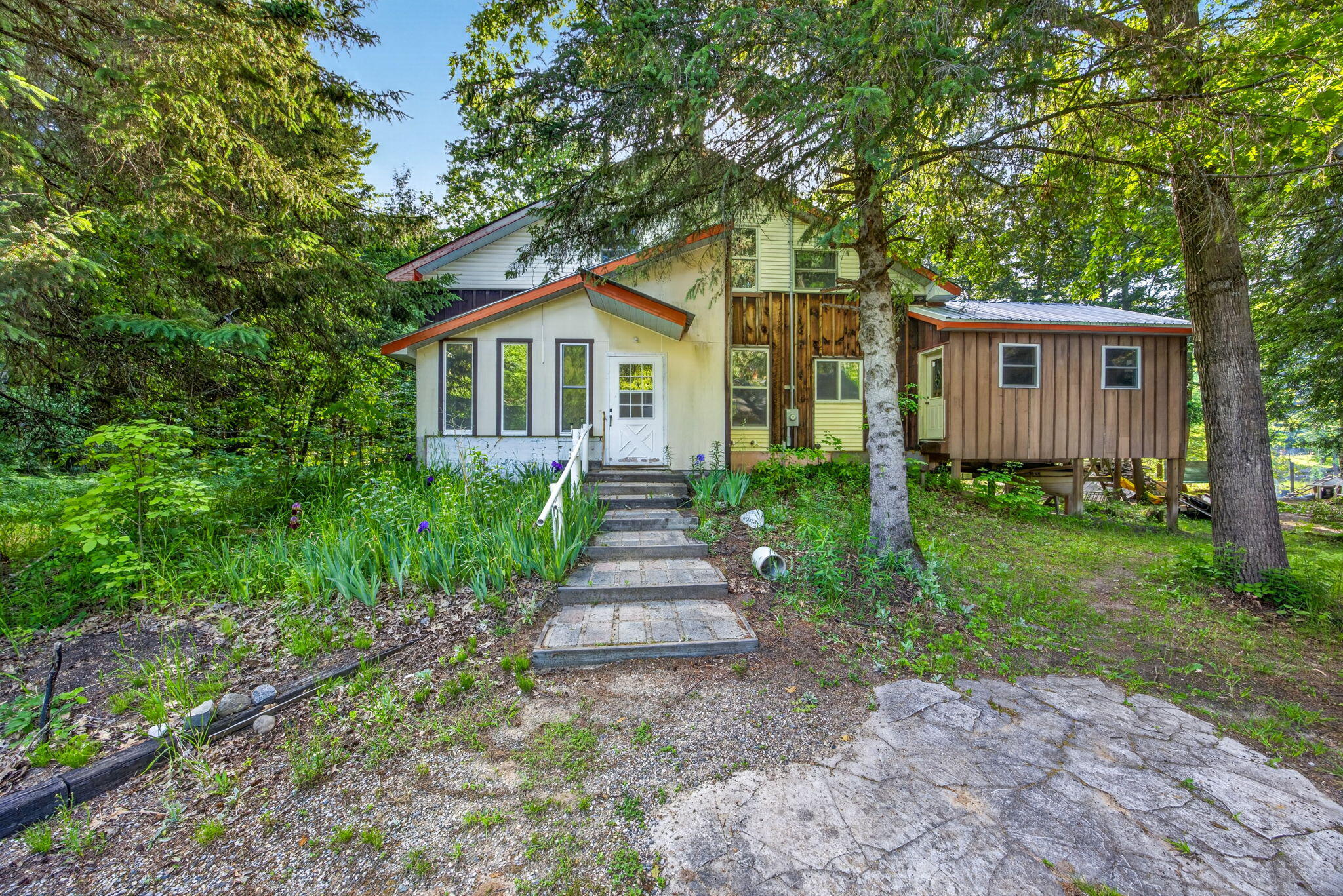3007 Riverview Drive