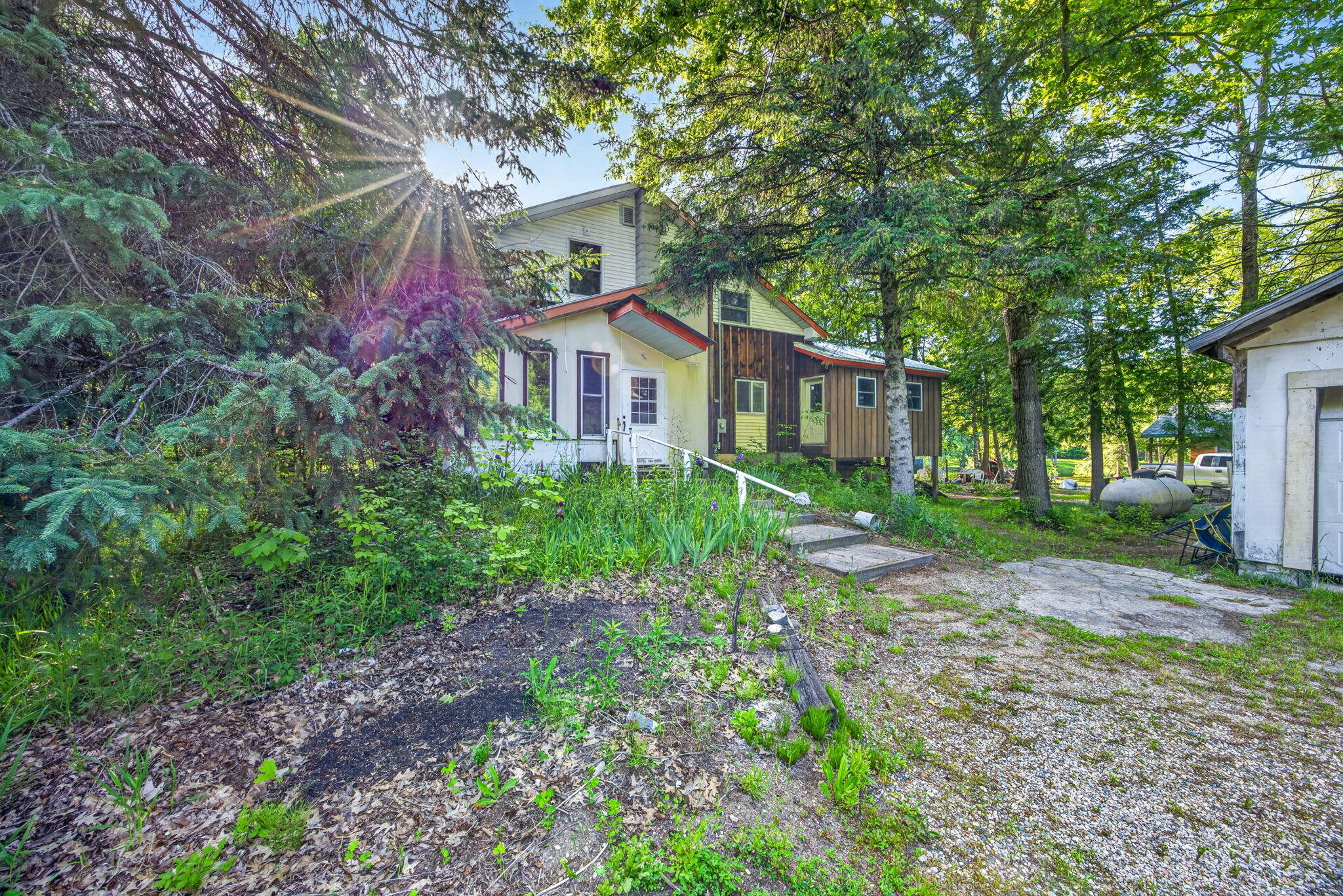3007 Riverview Drive
