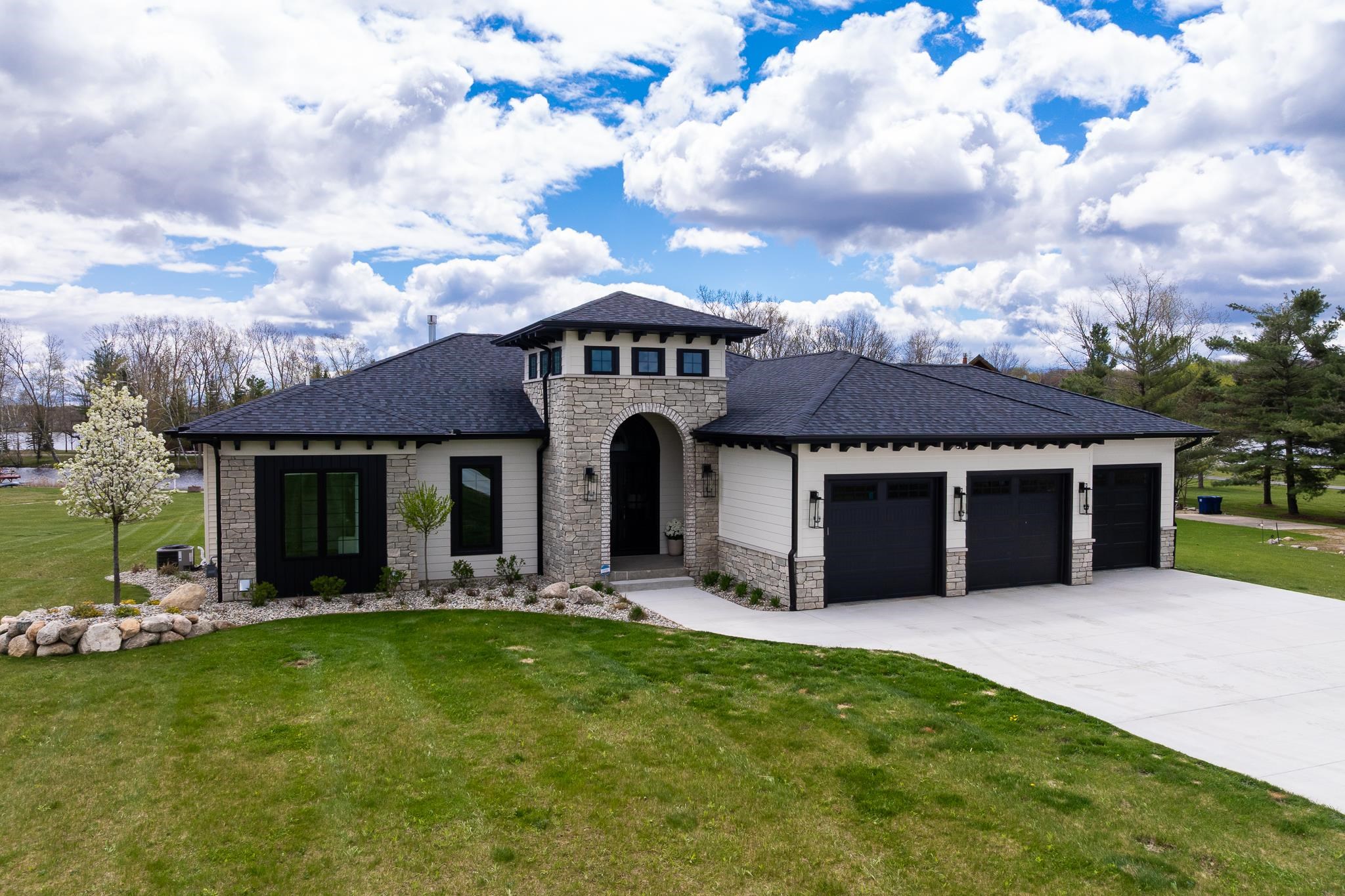 1083 Bundy Drive