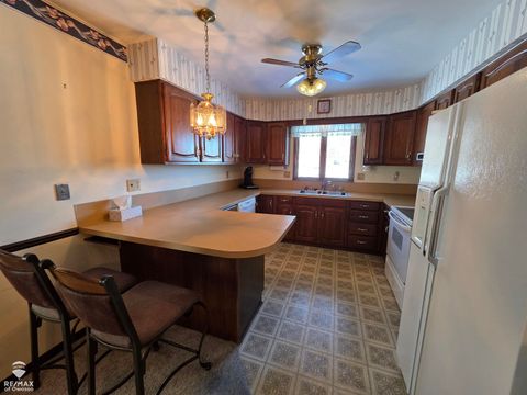 Tiny photo for 2445 N Hickory Road, Owosso Charter Township, MI 48867 (MLS # 60050199709)