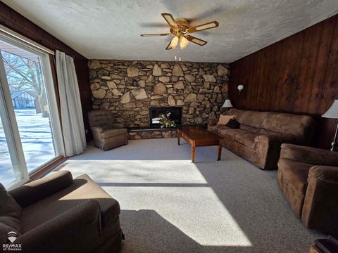 Tiny photo for 2445 N Hickory Road, Owosso Charter Township, MI 48867 (MLS # 60050199709)