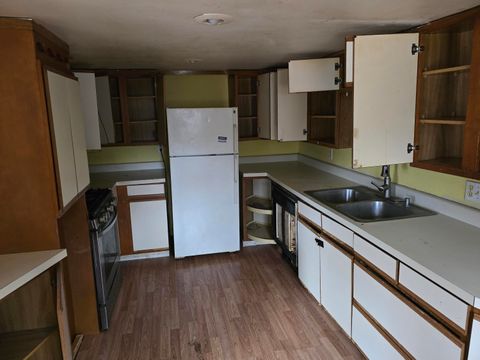 Tiny photo for 335 Cohasset Avenue, Emmett Charter Township, MI 49014 (MLS # 55026006015)