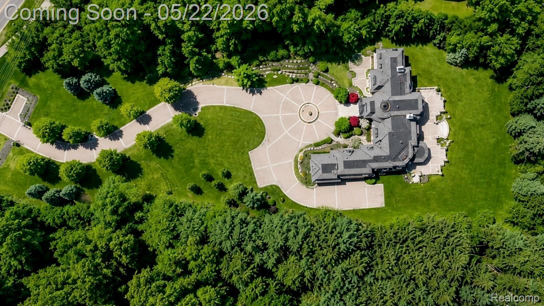 6250 Walnut Lake Road