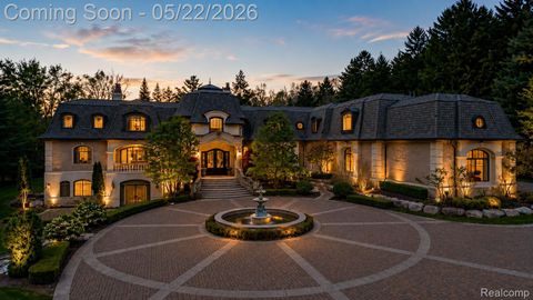 6250 Walnut Lake Road West Bloomfield Charter Township MI 48323