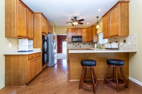 Tiny photo for 47507 Vistas Cir Drive N, Canton Charter Township, MI 48188 (MLS # 81026025913)