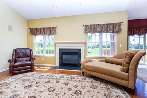 Tiny photo for 47507 Vistas Cir Drive N, Canton Charter Township, MI 48188 (MLS # 81026025913)