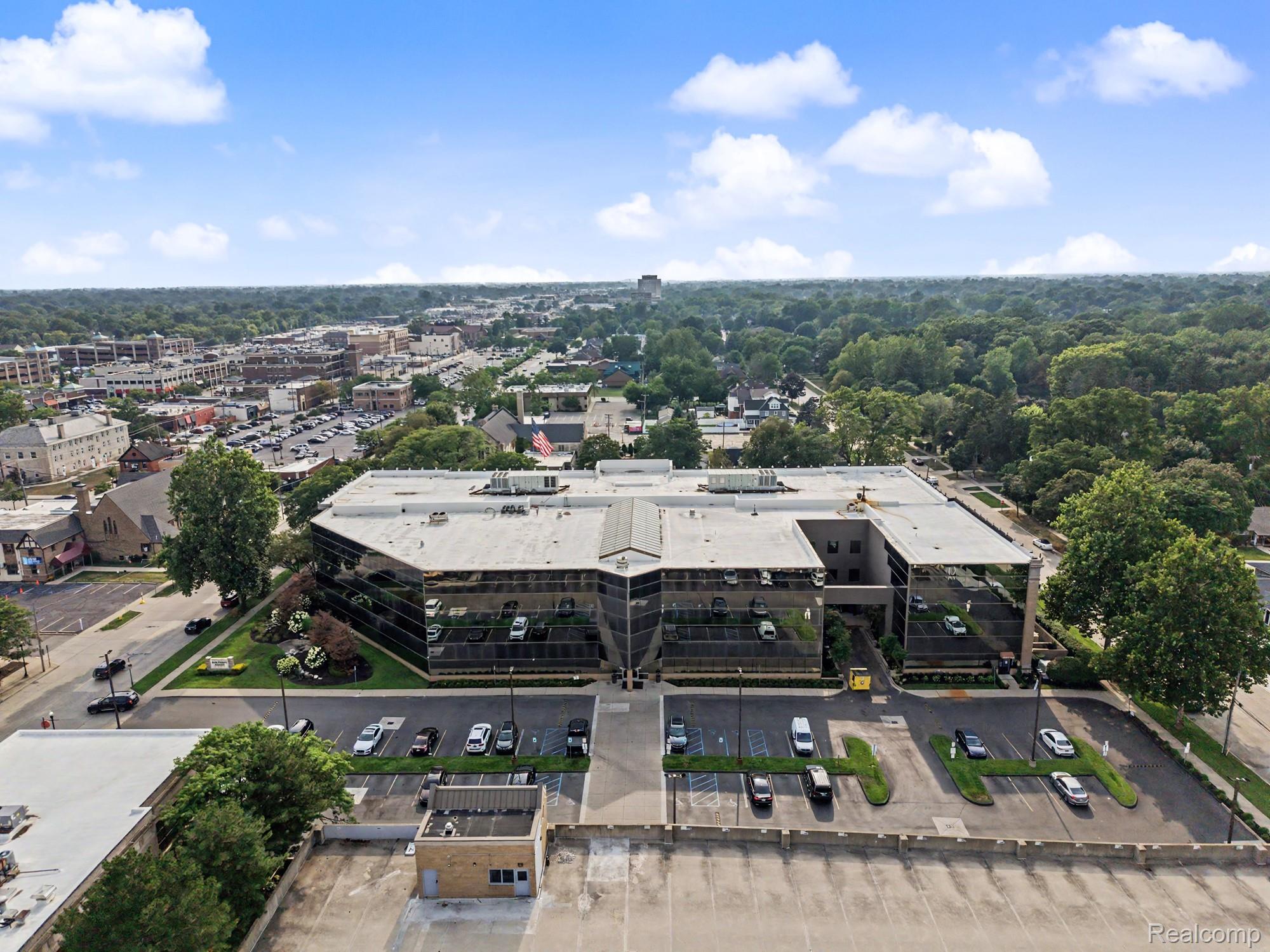 835 Mason Street C200