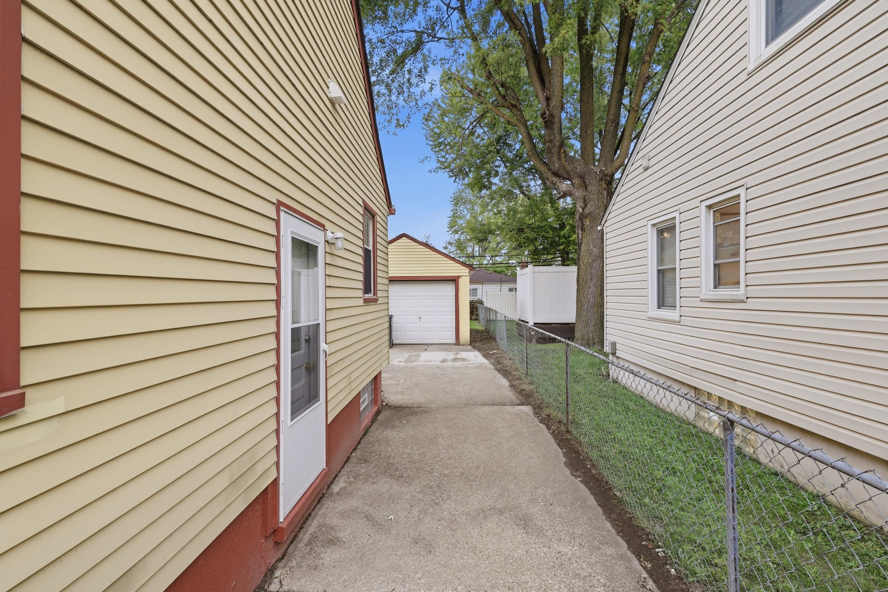 17535 Wall Street