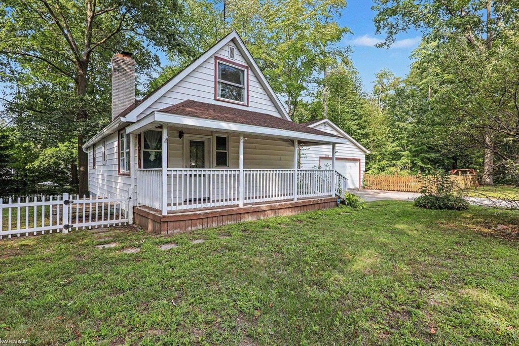 Photo of 7339 Lakewood Road, Worth Township, MI 48450 (MLS # 58050219395)