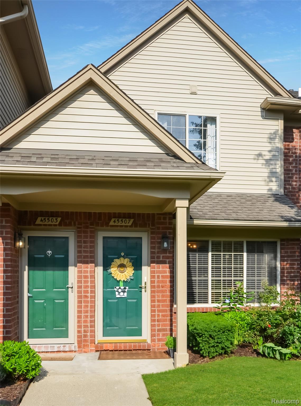 45507 Hidden View Court