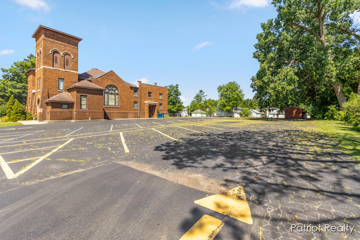 119 E Delaware Street