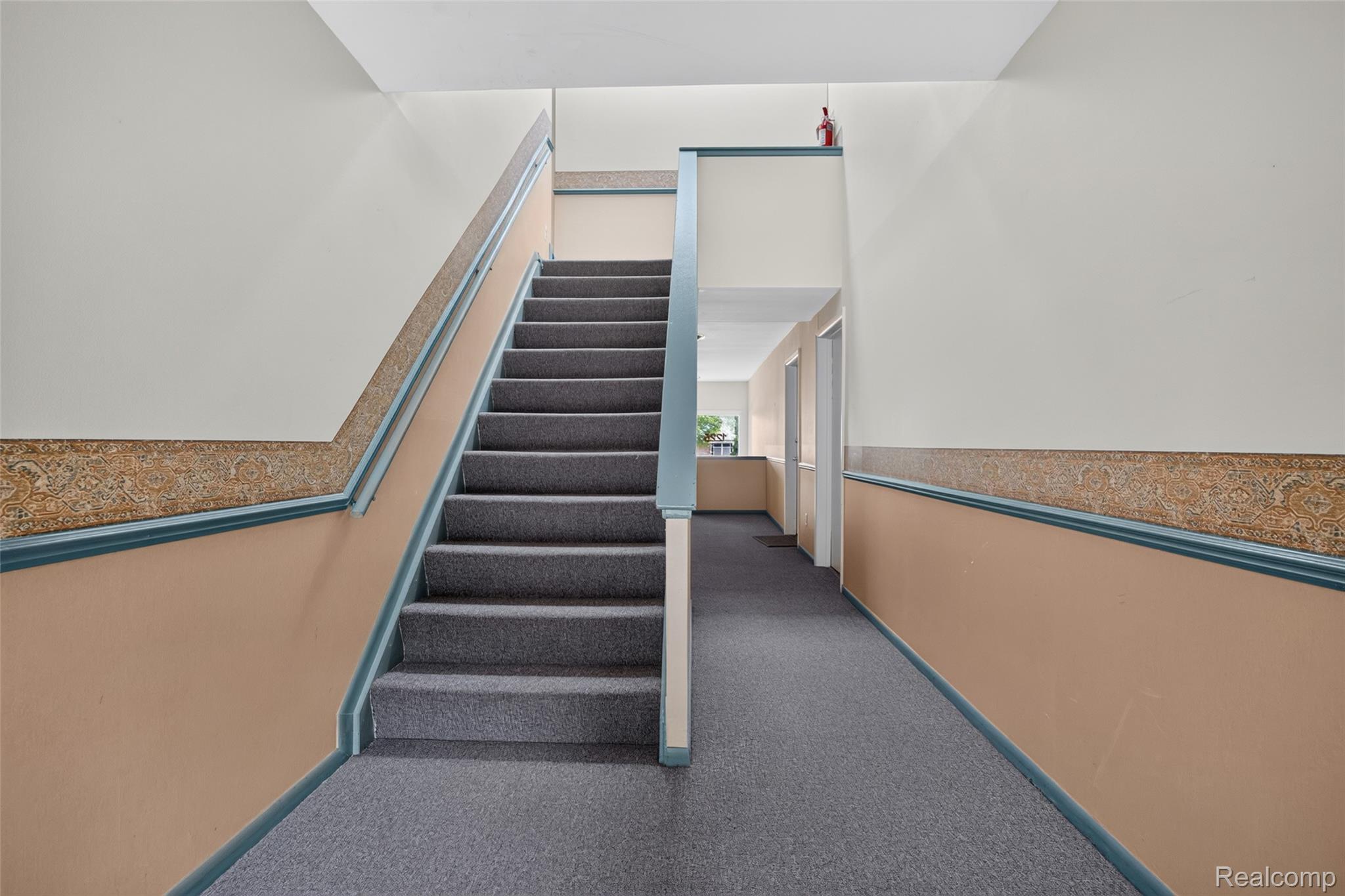 1225 Derby Road 3