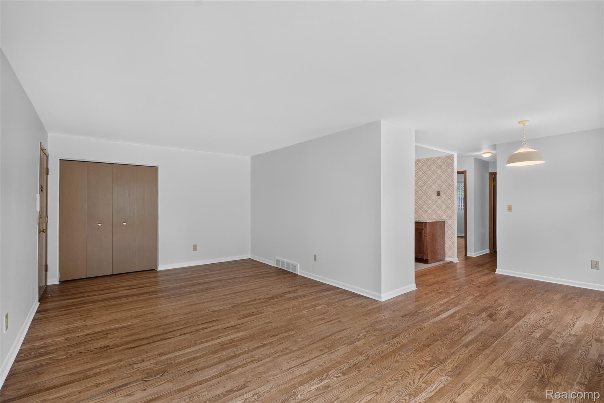 1225 Derby Road 3