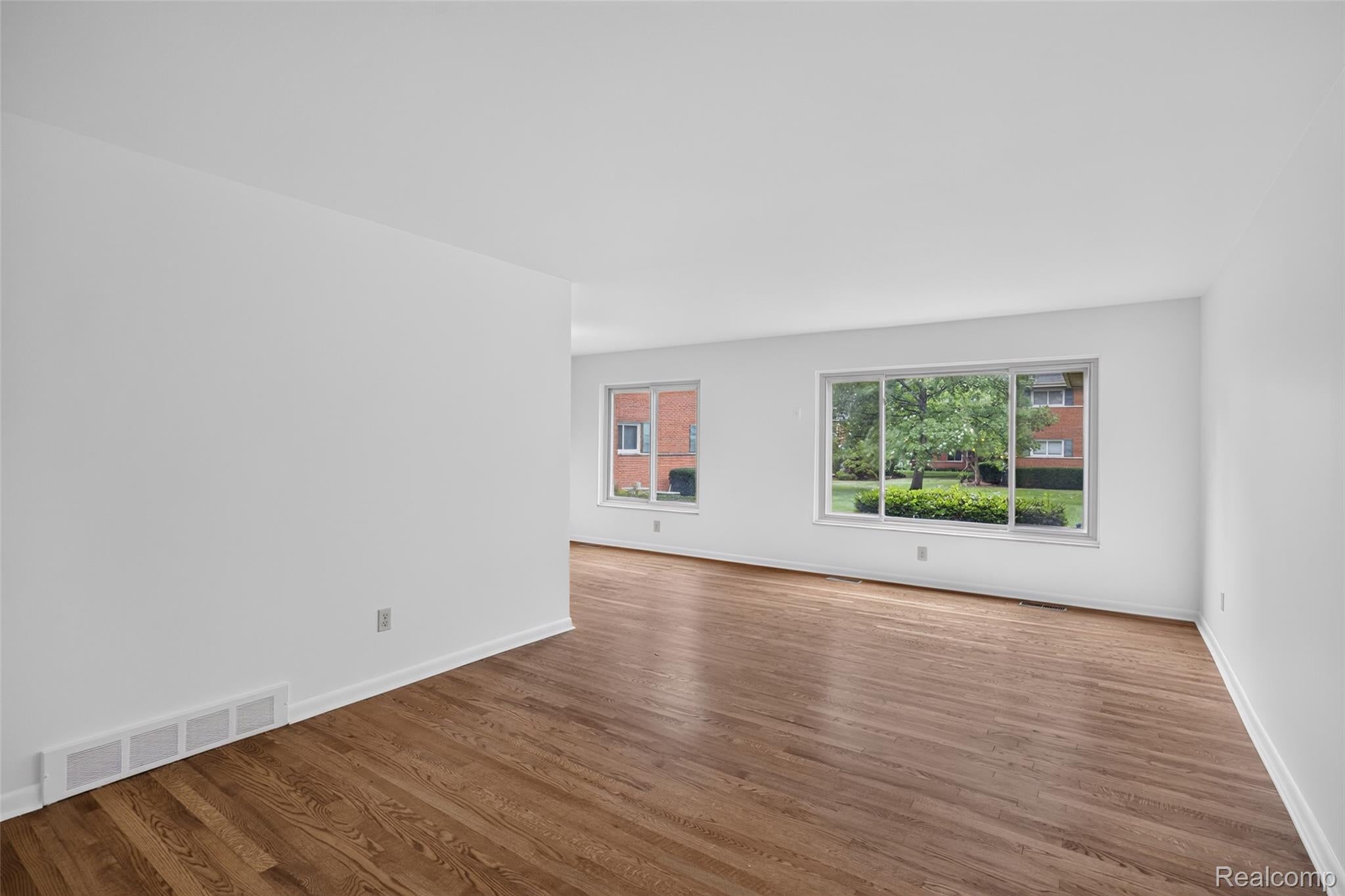 1225 Derby Road 3