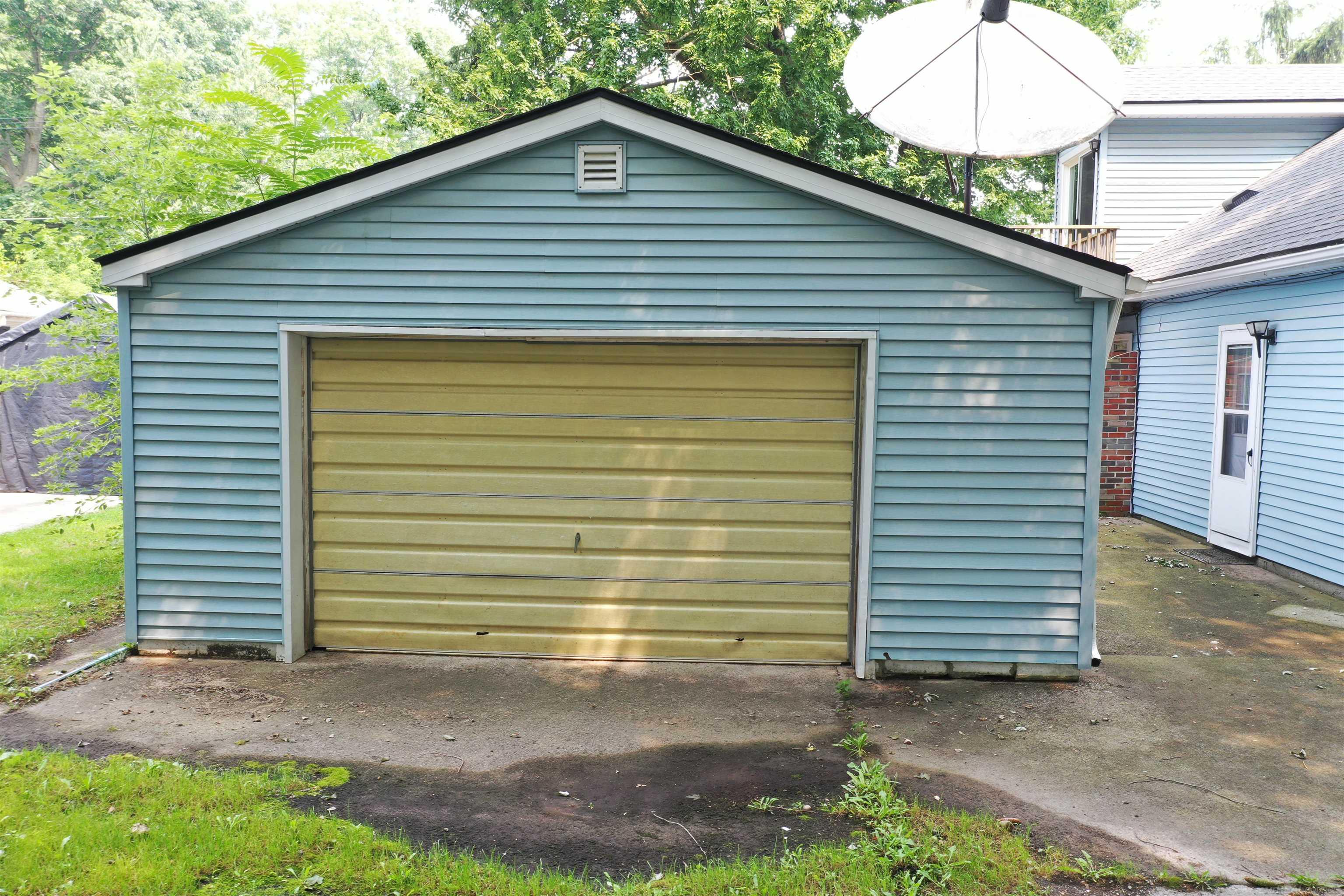 7955 Lakeshore Road