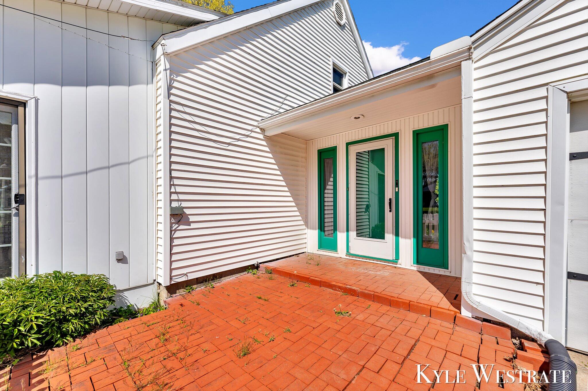 405 S 1st Street