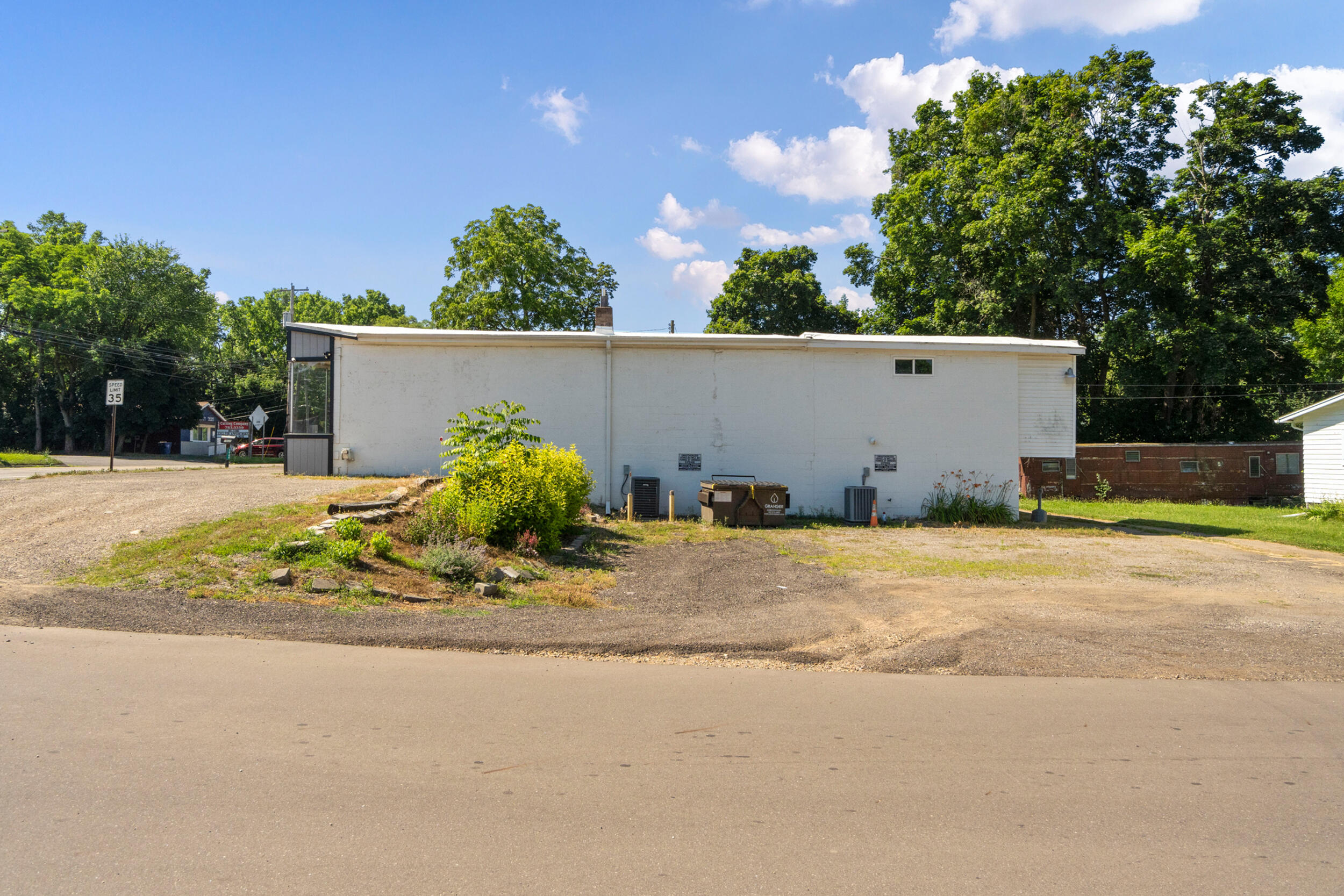 1948 Lansing Avenue