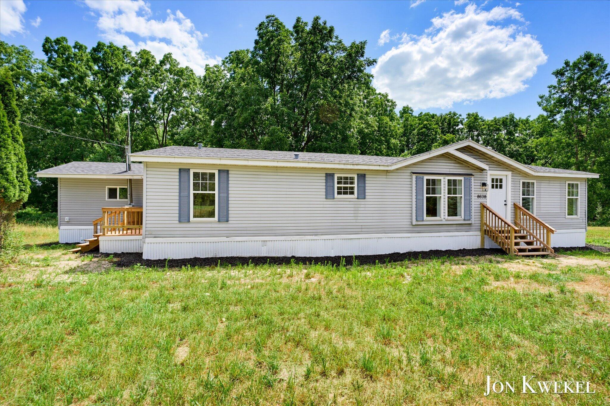 8636 Maple Road