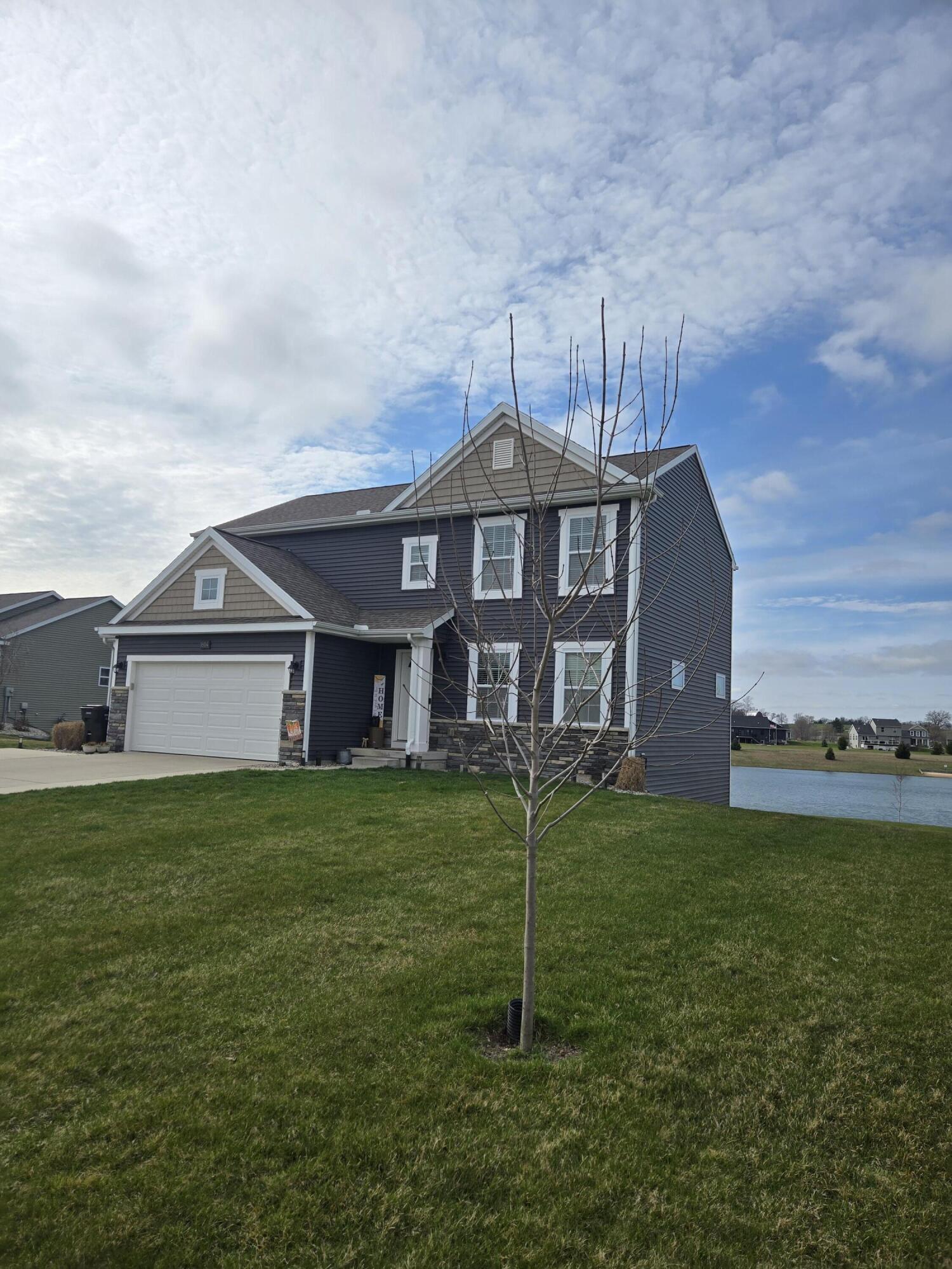 1804 Water Lily Lane