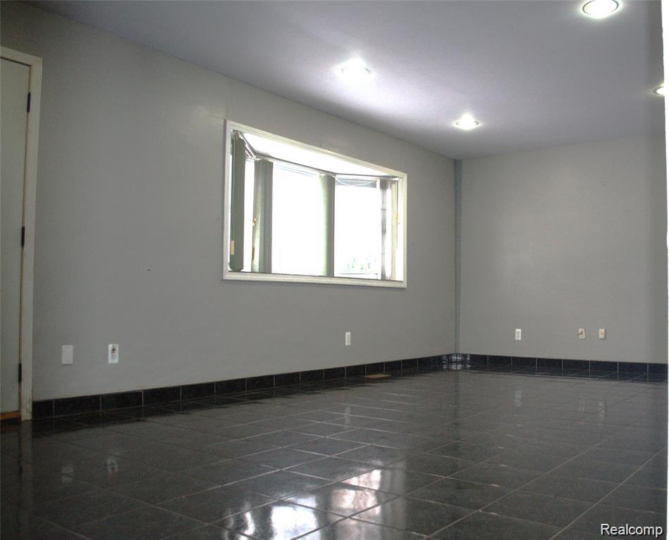 8452 Doncaster Drive