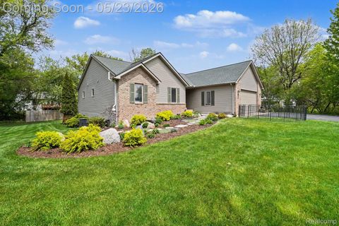 9268 Erin Court Springfield Charter Township MI 48350