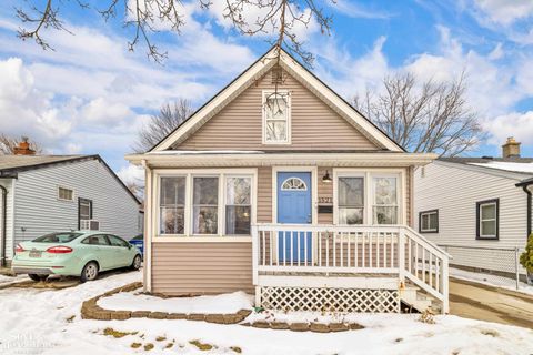 1521 E Granet Avenue Hazel Park City MI 48030