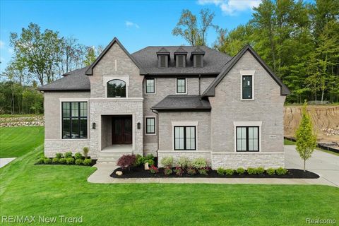 28878 Wintergreen Farmington Hills City MI 48331