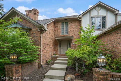 Photo of 2898 Eagle Drive, Rochester Hills City, MI 48309 (MLS # 20261046233)