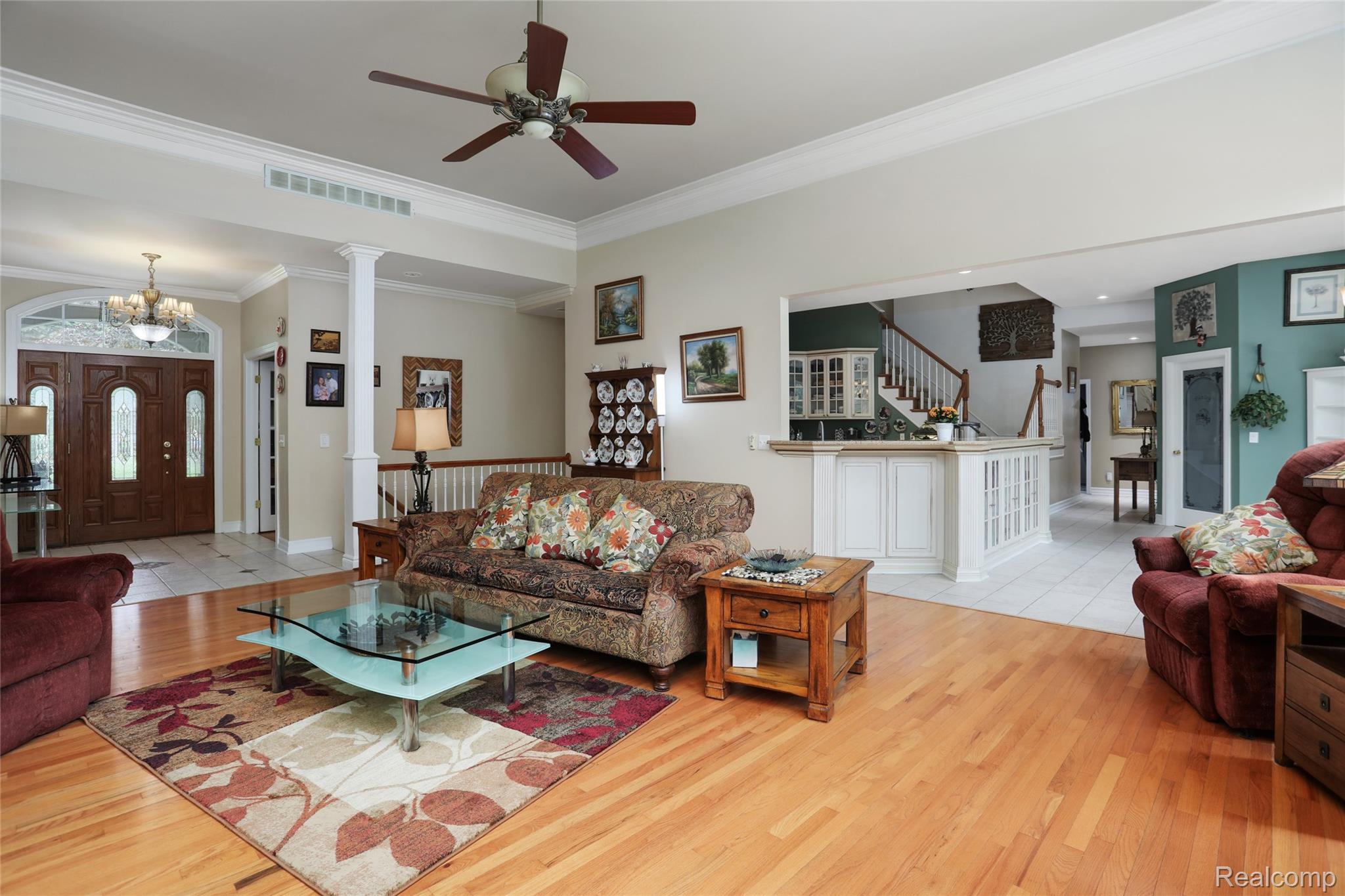 4245 Whittier Lane