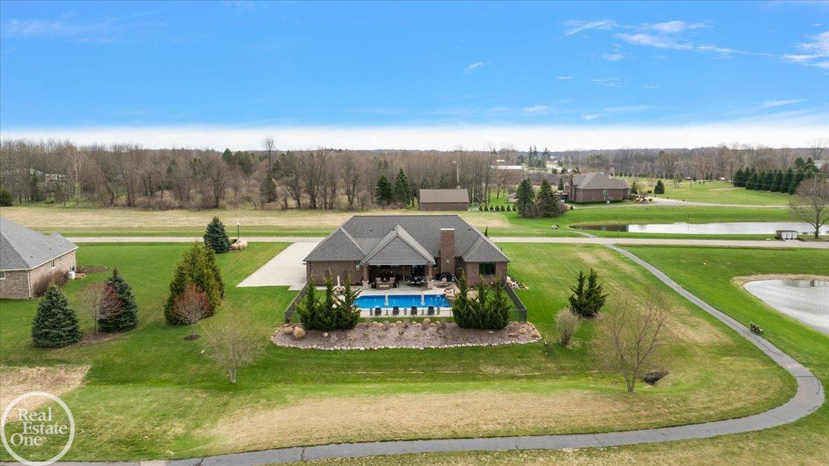 69211 Meadowbrook Lane