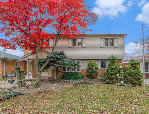 23418 Recreation Street St Clair Shores City MI 48082