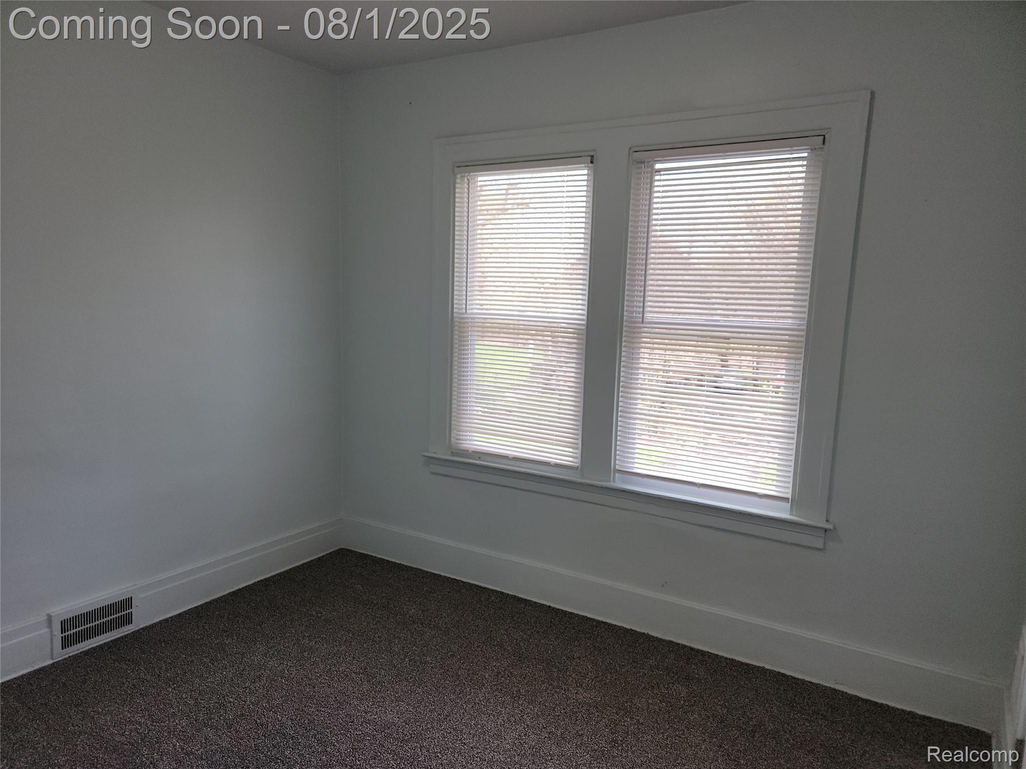 Detroit City, Michigan 48215, United States, 4 Bedrooms Bedrooms, ,1 BathroomBathrooms,Residential,Active,180161