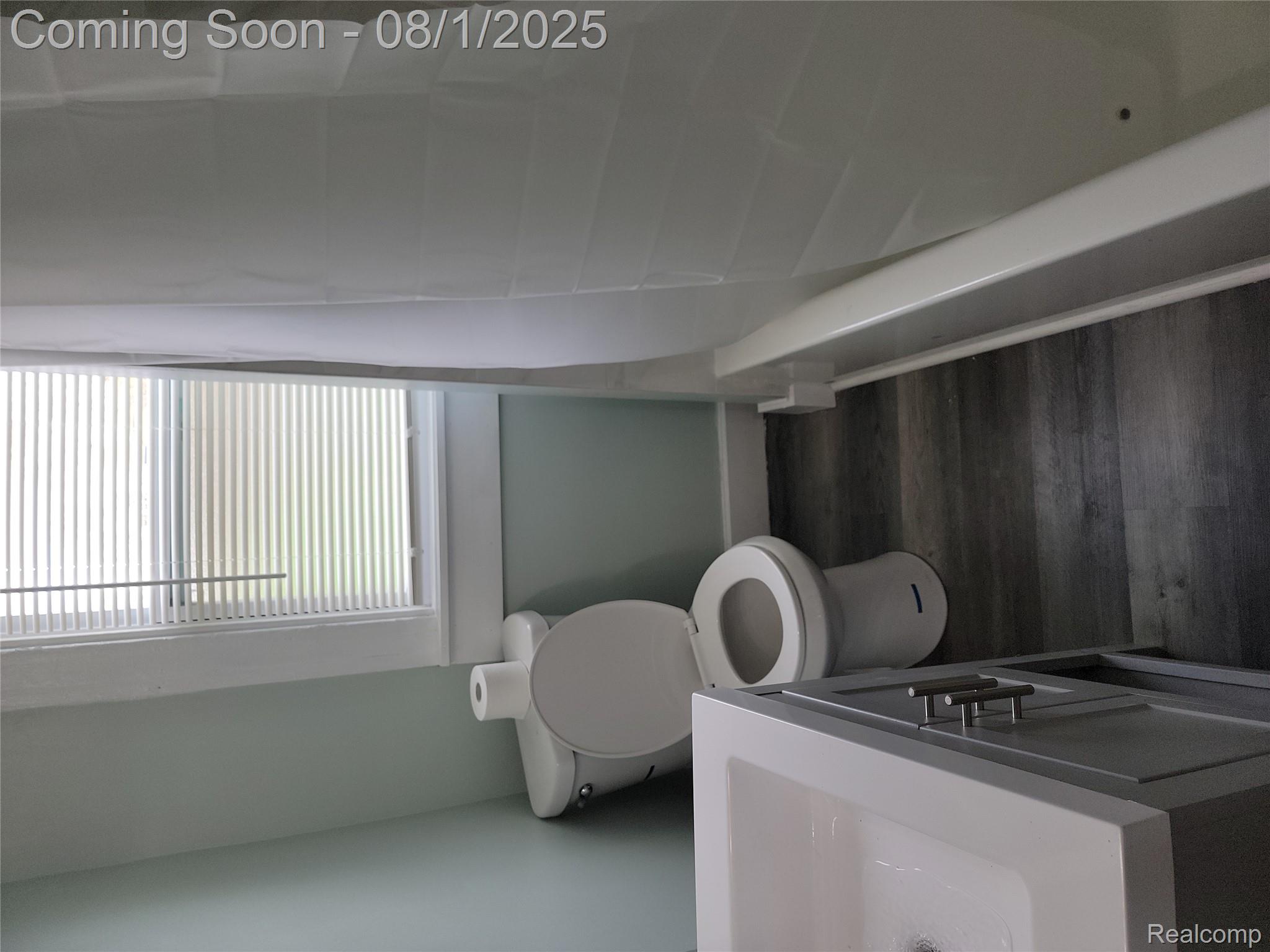 Detroit City, Michigan 48215, United States, 4 Bedrooms Bedrooms, ,1 BathroomBathrooms,Residential,Active,180161