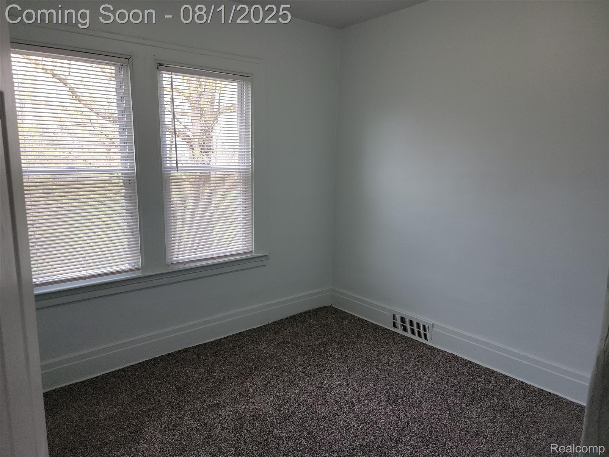 Detroit City, Michigan 48215, United States, 4 Bedrooms Bedrooms, ,1 BathroomBathrooms,Residential,Active,180161