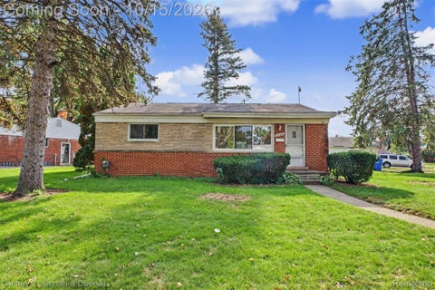 Photo of 31740 Norrid Circle, Warren City, MI 48092 (MLS # 20261082897)